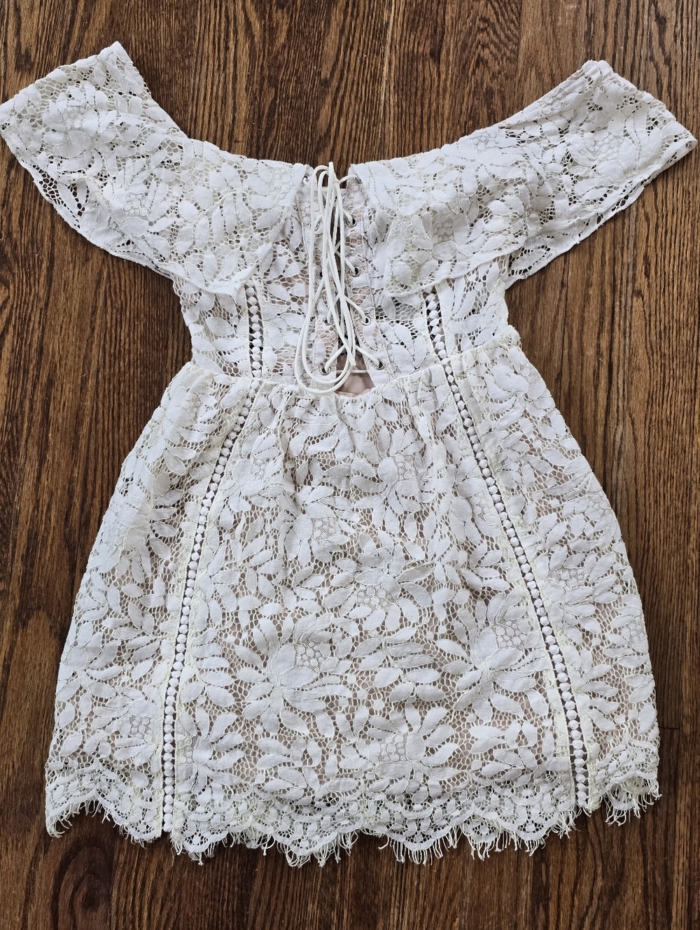 Tobi Ivory Lace Strapless Off-Shoulder Dress with Lace-Up Front